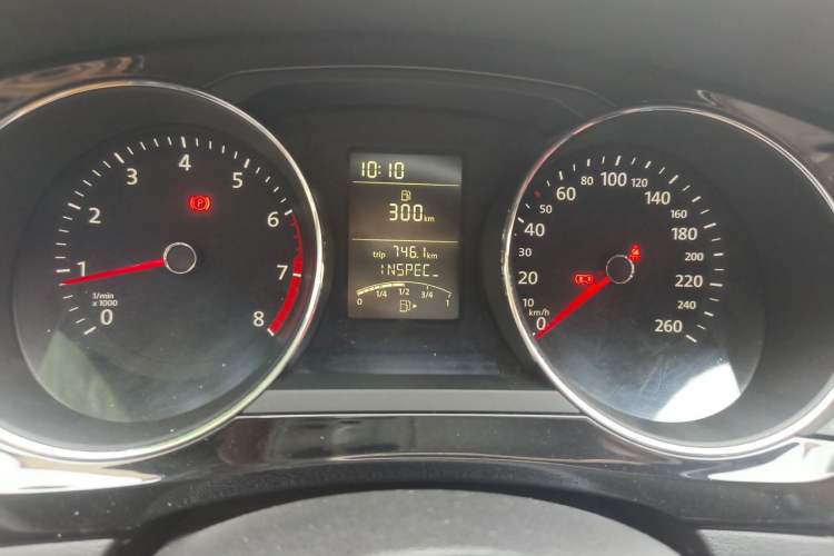 Used Volkswagen Sagitar 2017 1.6L Manual Comfort Model Instrument Cluster