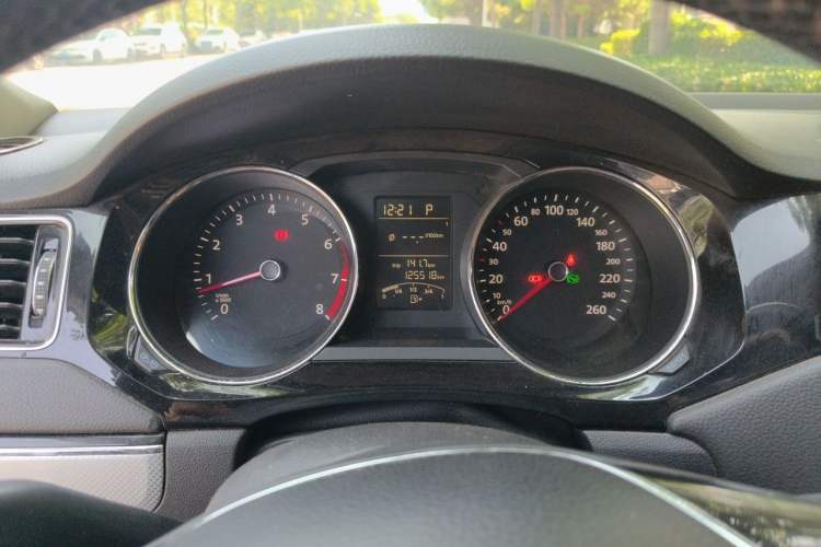 Used Volkswagen Sagitar 2017 1.6L Automatic Comfort Model Instrument Cluster