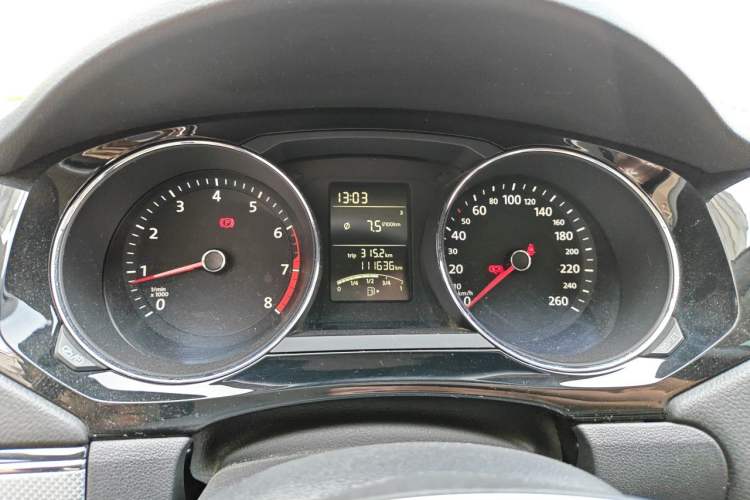 Used Volkswagen Sagitar 2017 1.6L Manual Comfort Model Instrument Cluster