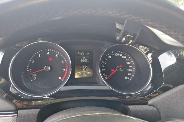 Used Volkswagen Sagitar 2017 1.6L Automatic Comfort Model Instrument Cluster