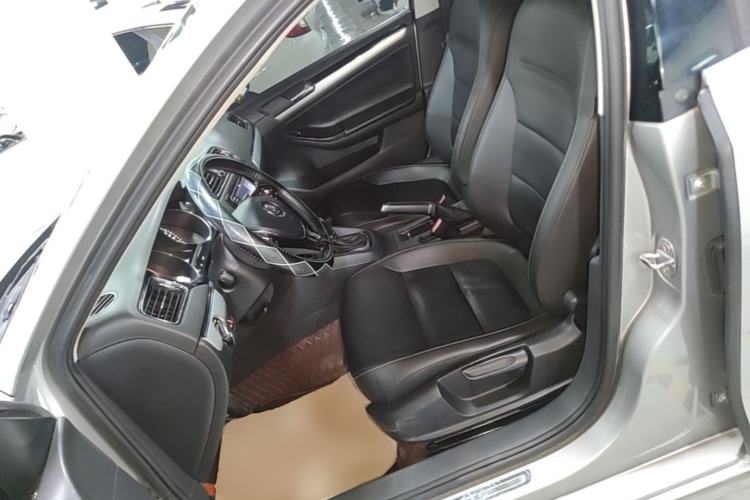 Used Volkswagen Sagitar 2017 1.6L Automatic Comfort Model Left Front Seat