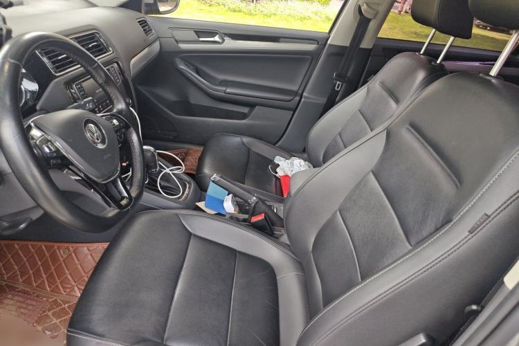 Used Volkswagen Sagitar 2017 1.6L Automatic Comfort Model Left Front Seat
