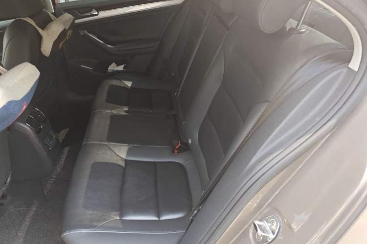 Used Volkswagen Sagitar 2017 230TSI Automatic Comfort Version Left Rear Seat
