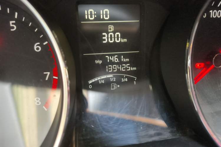 Used Volkswagen Sagitar 2017 1.6L Manual Comfort Model Odometer Close Up