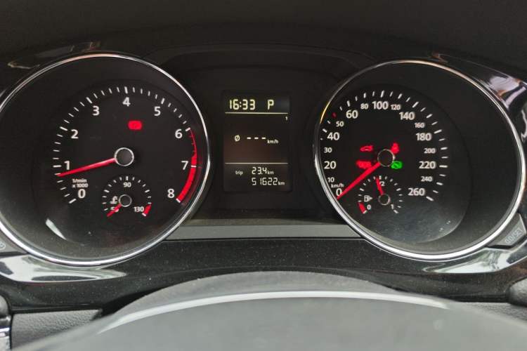Used Volkswagen Sagitar 2017 230TSI Automatic Comfort Version Odometer Close Up
