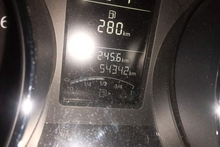 Used Volkswagen Sagitar 2017 1.6L Automatic Comfort Model Odometer Close Up