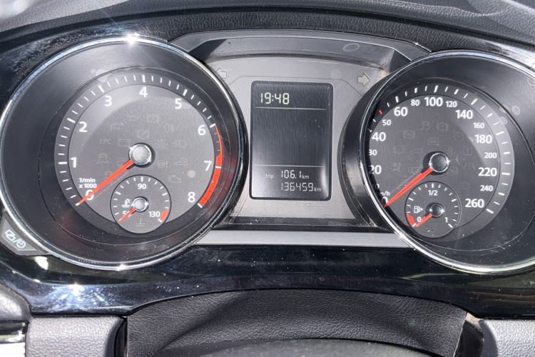 Used Volkswagen Sagitar 2017 230TSI Automatic Comfort Version Odometer Close Up