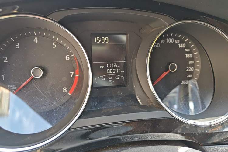 Used Volkswagen Sagitar 2017 1.6L Automatic Comfort Model Odometer Close Up