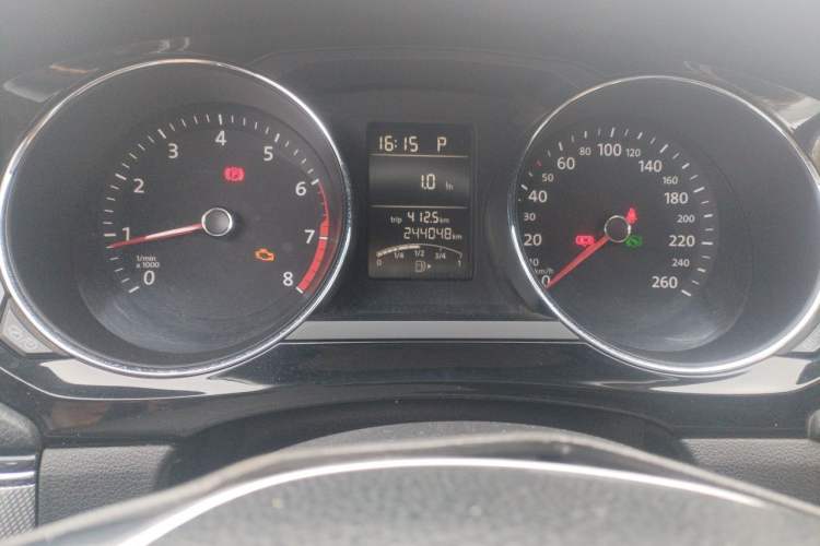 Used Volkswagen Sagitar 2017 1.6L Automatic Comfort Model Odometer Close Up