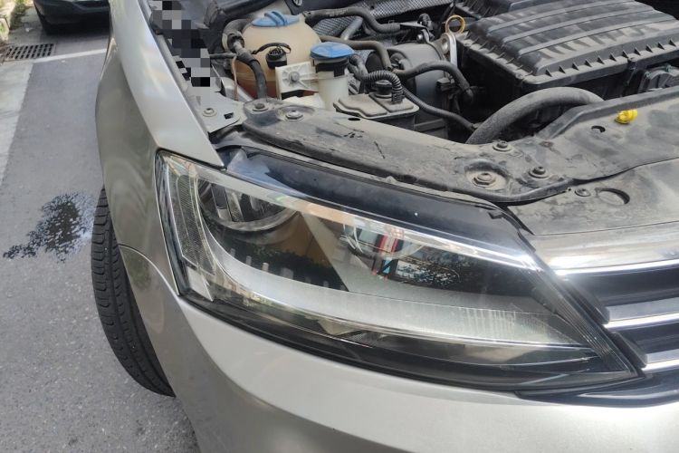 Used Volkswagen Sagitar 2017 1.6L Automatic Comfort Model Right Front Headlight