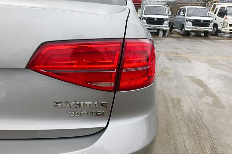 Used Volkswagen Sagitar 2017 230TSI Automatic Comfort Version Right Rear Taillight