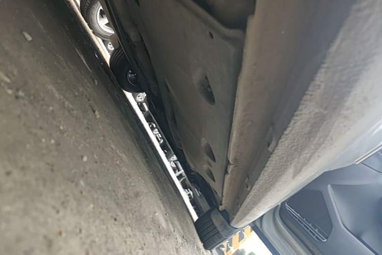 Used Volkswagen Sagitar 2017 230TSI Automatic Comfort Version Right Side Sill