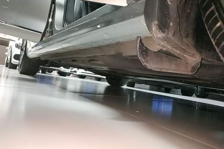 Used Volkswagen Sagitar 2017 1.6L Automatic Comfort Model Right Side Sill