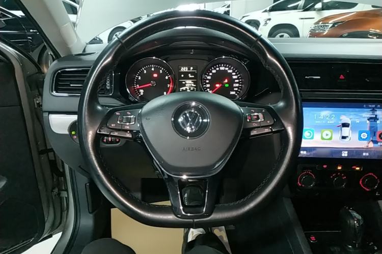 Used Volkswagen Sagitar 2017 1.6L Automatic Comfort Model Steering Wheel