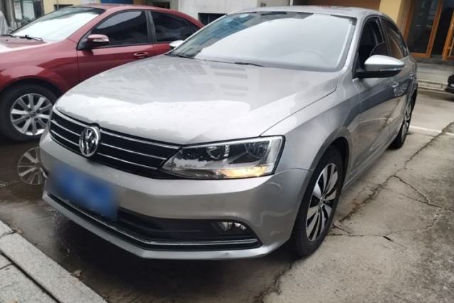 Used Volkswagen Sagitar 2017 230TSI Automatic Comfort Version