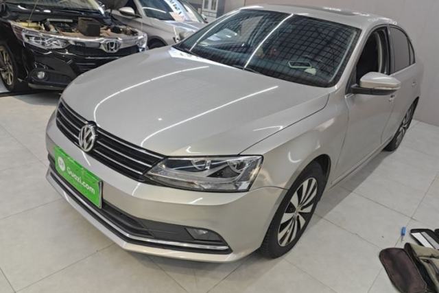 Used Volkswagen Sagitar 2017 230TSI Automatic Comfort Version