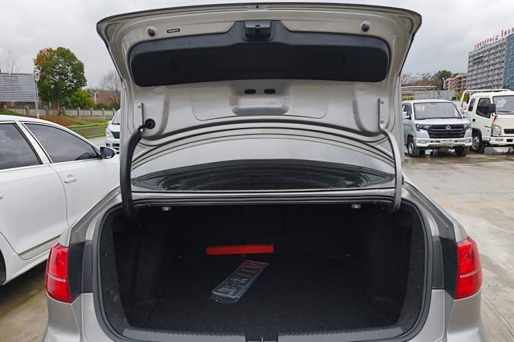 Used Volkswagen Sagitar 2017 230TSI Automatic Comfort Version Trunk