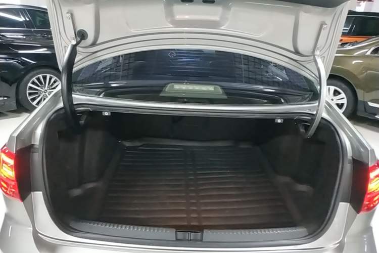 Used Volkswagen Sagitar 2017 1.6L Automatic Comfort Model Trunk