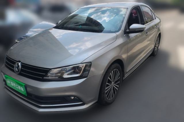 Ojetý Volkswagen Sagitar 2017 230TSI Automatic Luxury Edition
