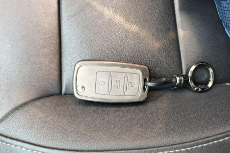 Used Volkswagen Sagitar 2017 230TSI Automatic Comfort Version Vehicle Key