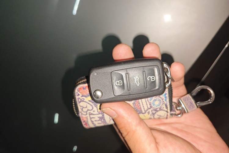 Used Volkswagen Sagitar 2017 1.6L Automatic Comfort Model Vehicle Key