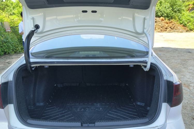Used Volkswagen Sagitar 2017 1.6L Automatic Comfort Model Trunk