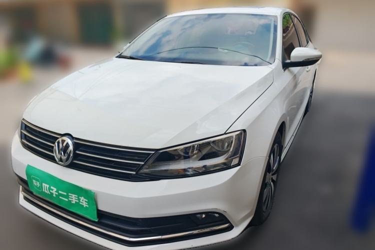 Used Volkswagen Sagitar 2017 180TSI Automatic Luxury Edition Guazi used car, China used car export, Used car for sale, Used  cars, Cheapest cars for sale