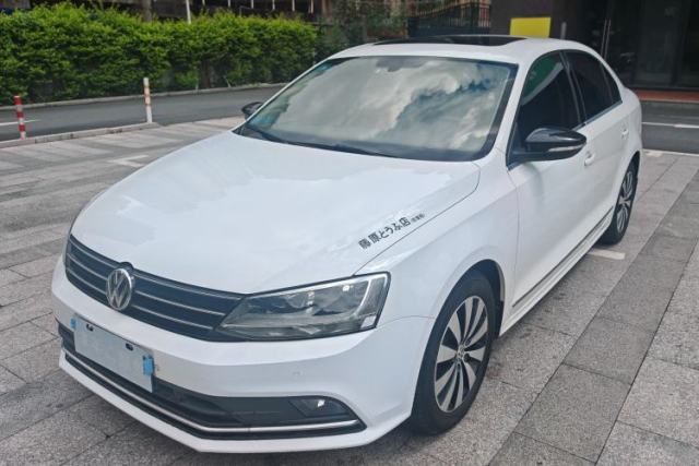 Used Volkswagen Sagitar 2017 180TSI Automatic Luxury Edition