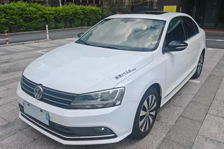 Ojetý Volkswagen Sagitar 2017 180TSI Automatic Luxury Edition Guazi used car, China used car export, Used car for sale, Used  cars, Cheapest cars for sale
