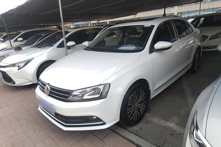 Used Volkswagen Sagitar 2017 230TSI Automatic Luxury Edition Guazi used car, China used car export, Used car for sale, Used  cars, Cheapest cars for sale