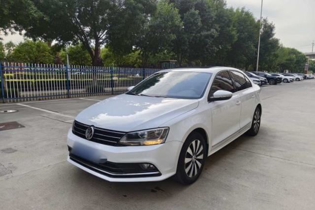 Used Volkswagen Sagitar 2017 230TSI Automatic Comfort Version