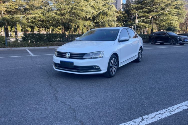 Used Volkswagen Sagitar 2017 180TSI Automatic Luxury Edition Guazi used car, China used car export, Used car for sale, Used  cars, Cheapest cars for sale