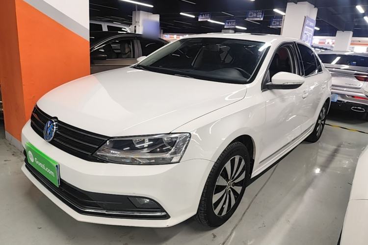 Used Volkswagen Sagitar 2017 230TSI Automatic Comfort Version Guazi used car, China used car export, Used car for sale, Used  cars, Cheapest cars for sale