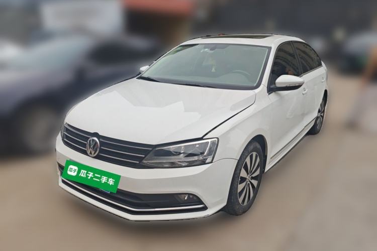 Used Volkswagen Sagitar 2017 180TSI Automatic Leading Model Guazi used car, China used car export, Used car for sale, Used Volkswagen cars, Cheapest cars for sale