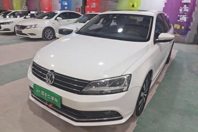 Used Volkswagen Sagitar 2017 180TSI Automatic Luxury Edition