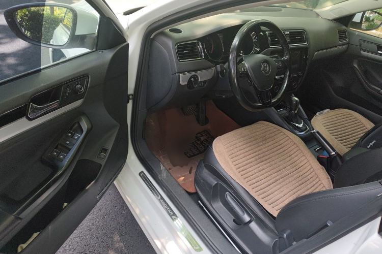 Used Volkswagen Sagitar 2017 1.6L Automatic Comfort Model Driver Seat