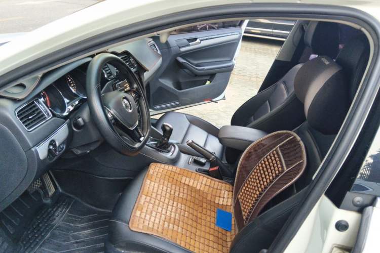 Used Volkswagen Sagitar 2017 1.6L Automatic Comfort Model Driver Seat