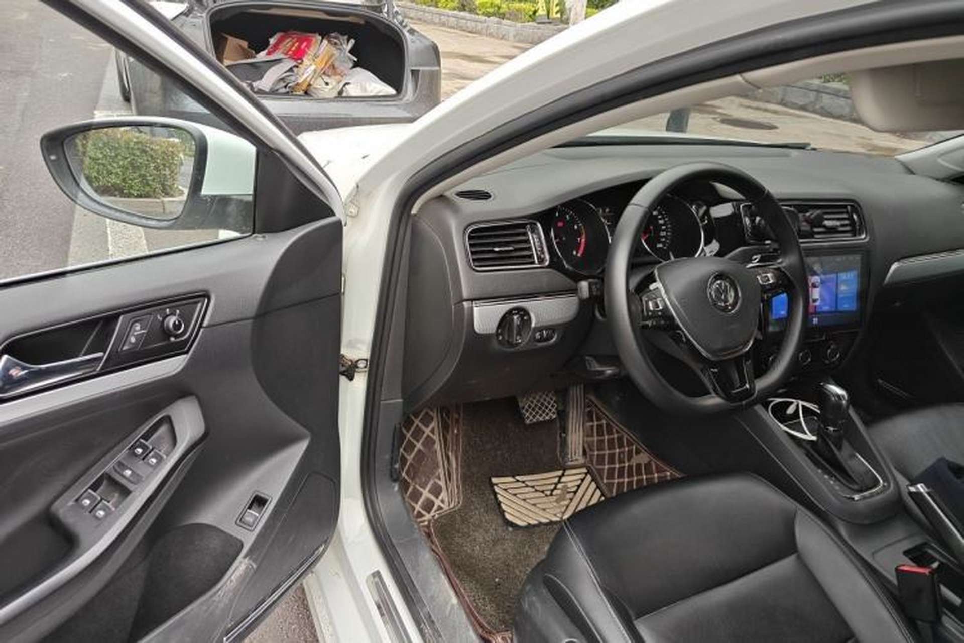 Used Volkswagen Sagitar 2017 1.6L Automatic Comfort Model Driver Seat