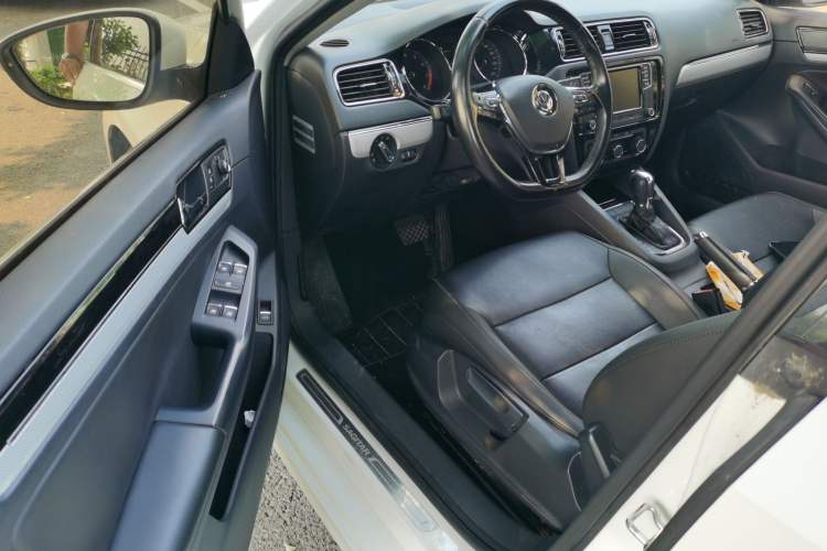 Used Volkswagen Sagitar 2017 1.6L Automatic Comfort Model Driver Seat