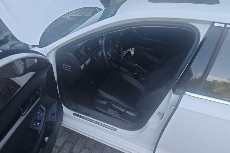 Used Volkswagen Sagitar 2017 1.6L Automatic Comfort Model Driver Seat