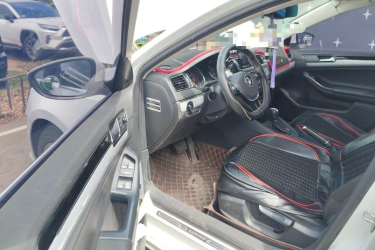 Used Volkswagen Sagitar 2017 1.6L Automatic Comfort Model Driver Seat