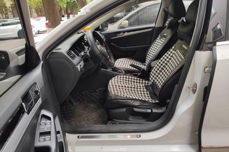 Used Volkswagen Sagitar 2017 1.6L Automatic Comfort Model Driver Seat