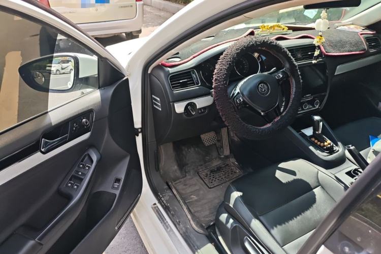 Used Volkswagen Sagitar 2017 1.6L Automatic Comfort Model Driver Seat