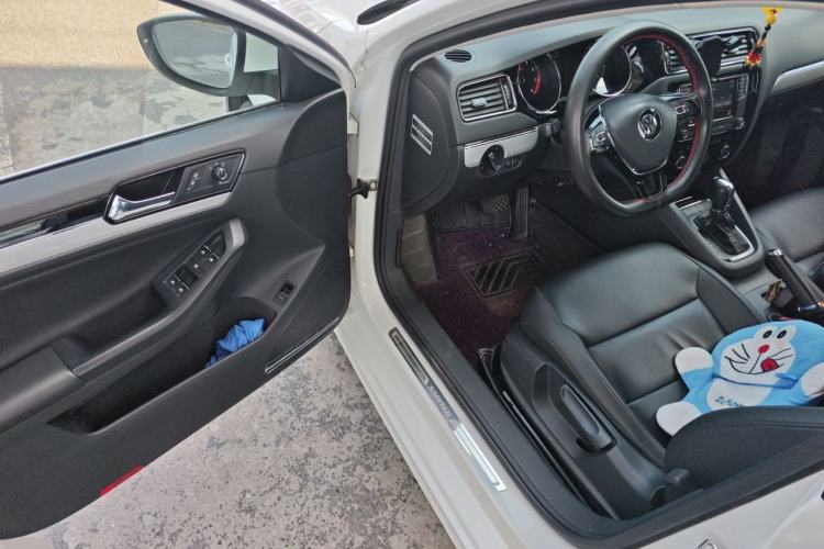 Used Volkswagen Sagitar 2017 1.6L Automatic Comfort Model Driver Seat