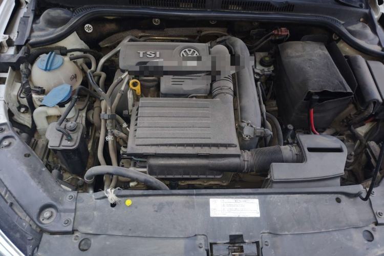 Used Volkswagen Sagitar 2017 180TSI Automatic Luxury Edition Engine Bay