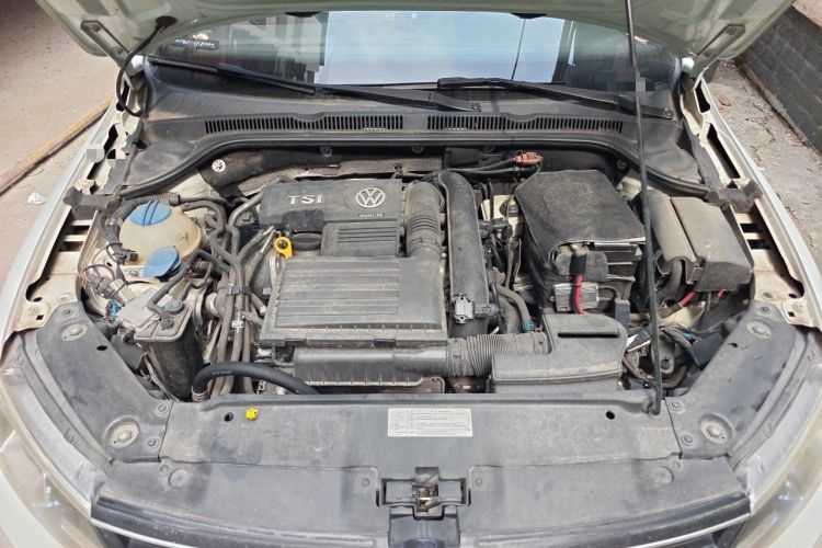 Used Volkswagen Sagitar 2017 280TSI Automatic R-Line Engine Bay