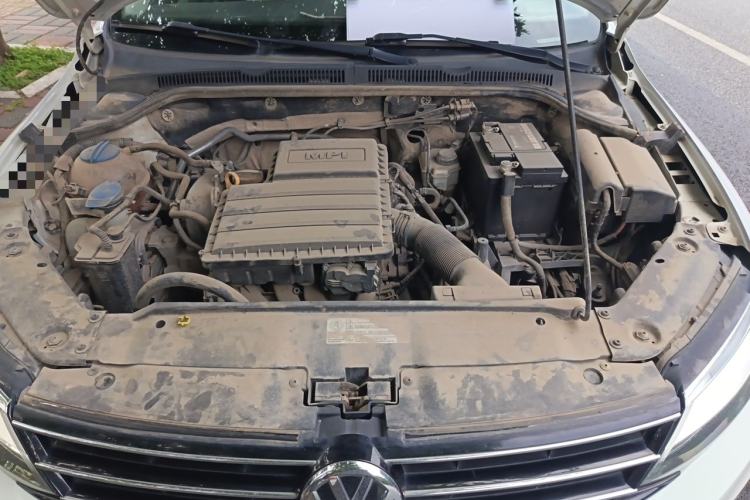 Used Volkswagen Sagitar 2017 1.6L Manual Comfort Model Engine Bay