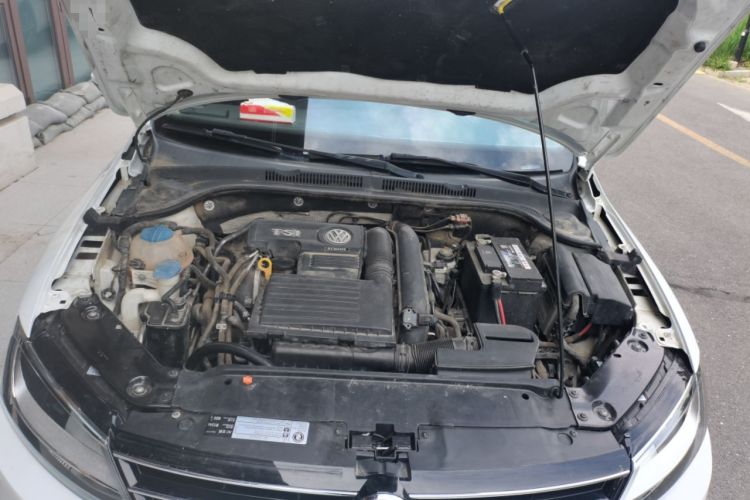 Used Volkswagen Sagitar 2017 230TSI Automatic Comfort Version Engine Bay