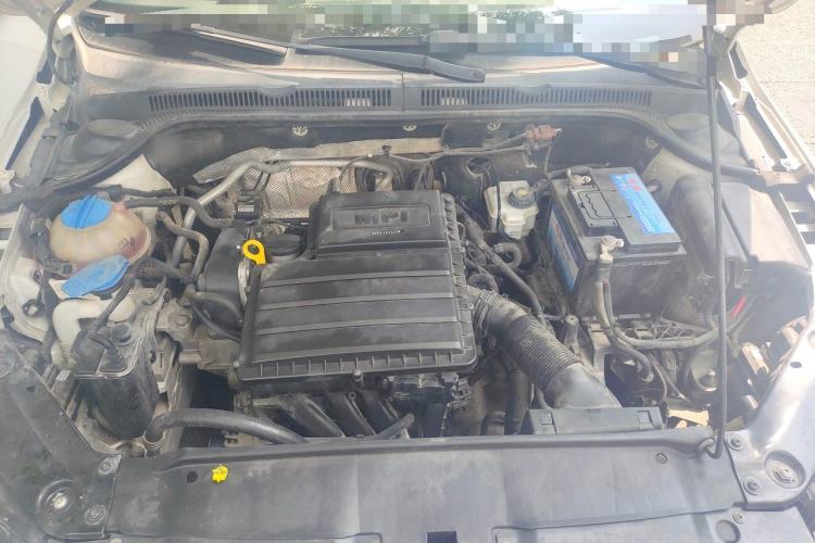 Used Volkswagen Sagitar 2017 1.6L Manual Comfort Model Engine Bay