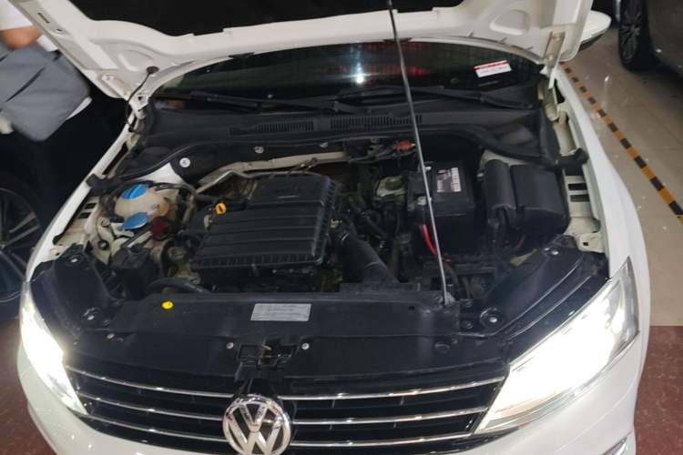 Used Volkswagen Sagitar 2017 1.6L Automatic Comfort Model Engine Bay